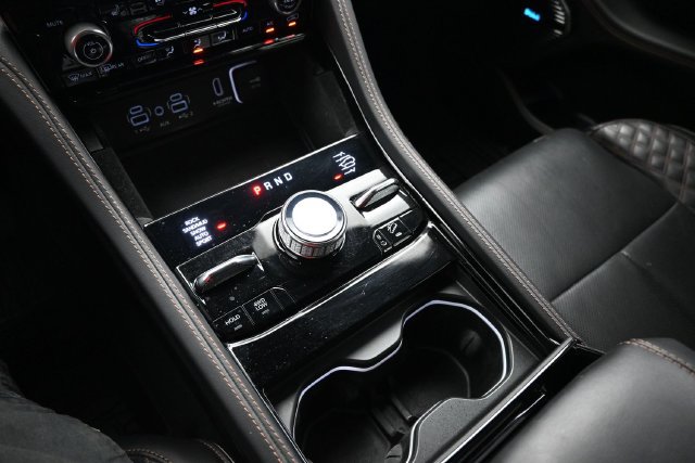 Used 2022 Jeep Grand Cherokee Summit AWD/4WD image 8