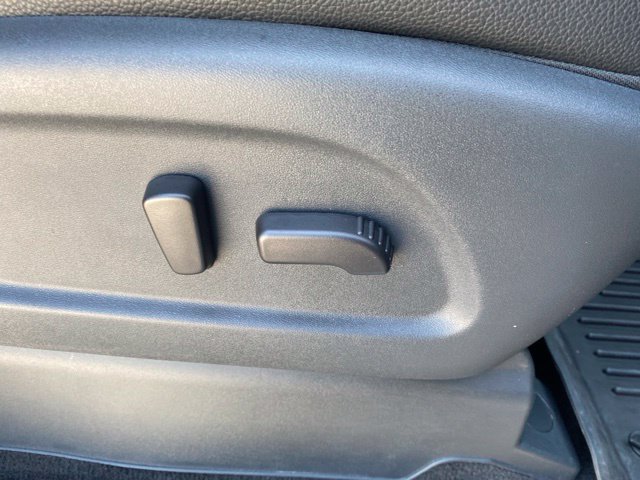 Used 2024 Nissan Titan PRO-4X w/ Pro-4x Convenience Package AWD/4WD image 18