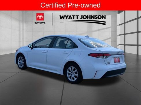 Certified 2024 Toyota Corolla LE FWD image 3