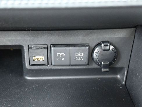 Used 2020 Toyota Highlander Platinum AWD/4WD image 24