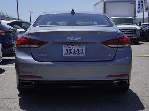 Used 2016 Hyundai Genesis 3.8 RWD image 5