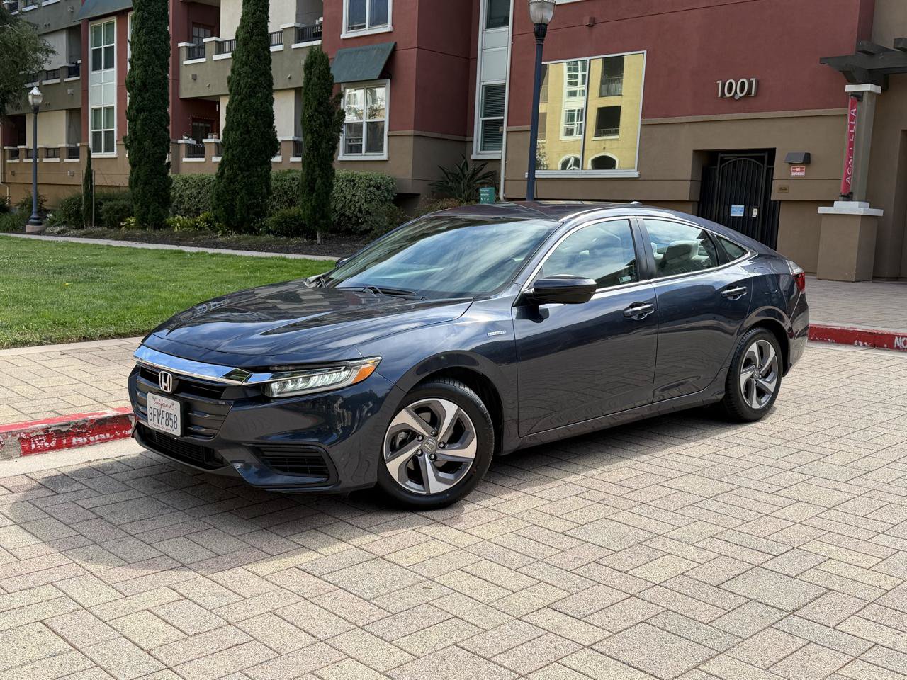 Used 2019 Honda Insight EX image 2