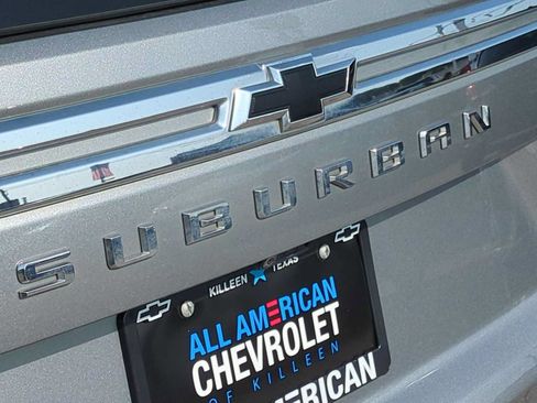 Used 2023 Chevrolet Suburban Premier w/ Premium Package AWD/4WD image 33