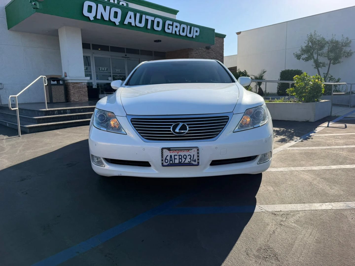 Used 2007 Lexus LS 460 RWD image 2
