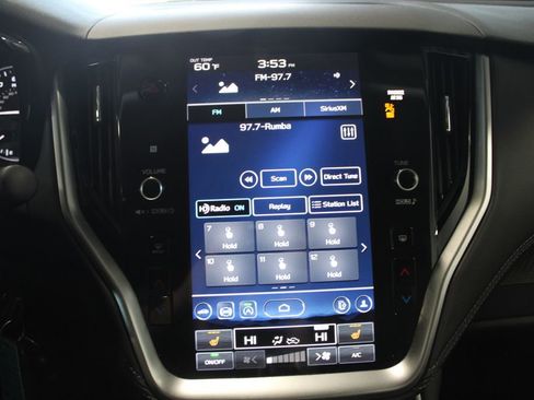 Used 2024 Subaru Outback Premium image 34