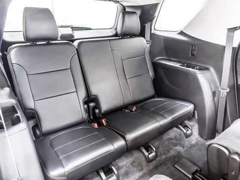 Used 2019 Chevrolet Traverse Premier w/ Redline Edition image 36