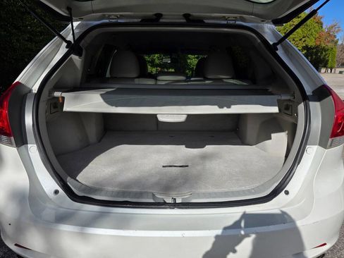 Used 2010 Toyota Venza image 33