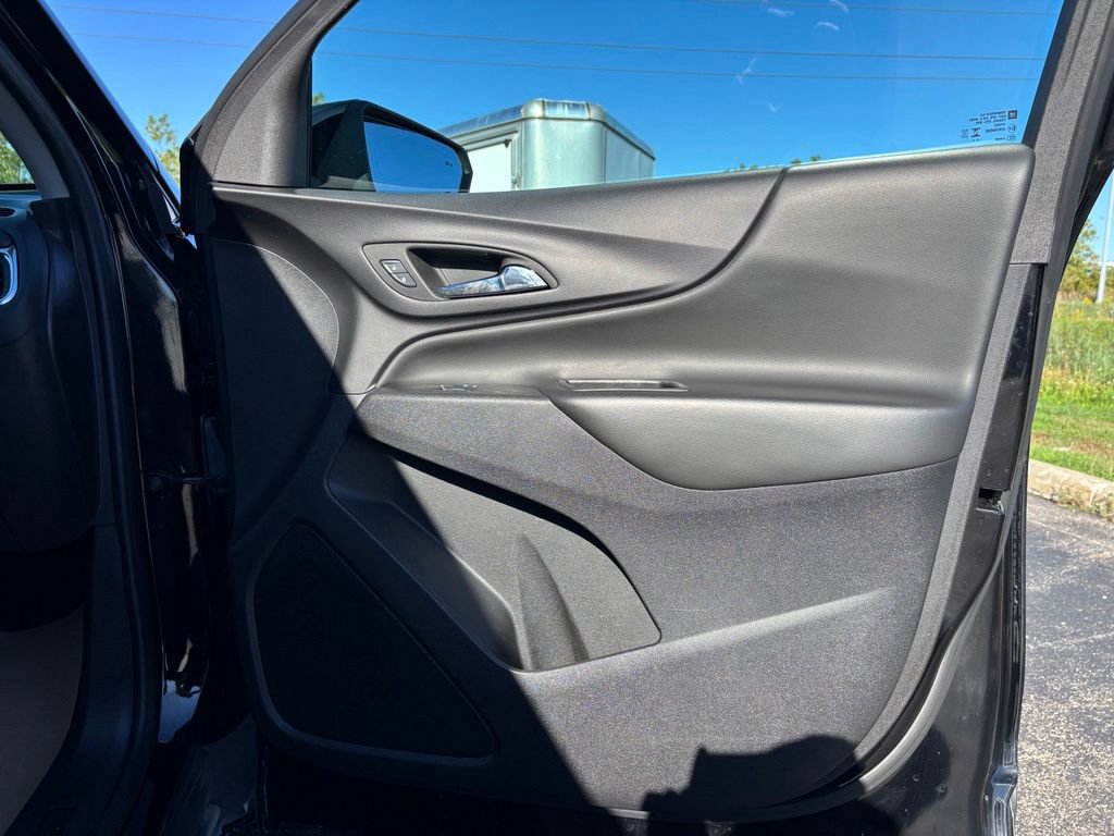 Certified 2024 Chevrolet Equinox LT AWD/4WD image 16