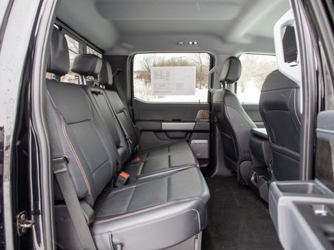 Used 2024 Ford F250 Lariat w/ Sport Appearance Package image 14