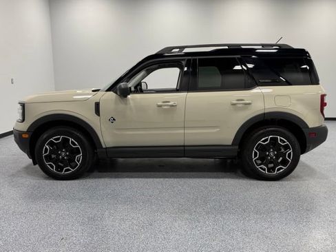 Used 2025 Ford Bronco Sport Outer Banks w/ Outer Banks Tech Package+ AWD/4WD image 8