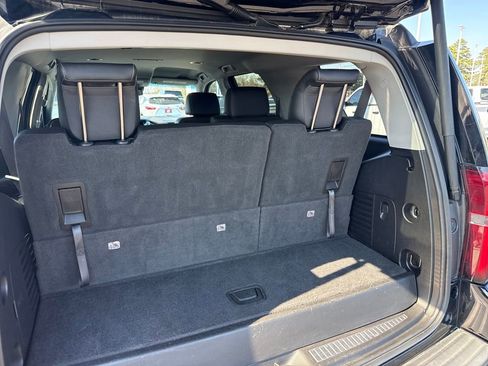 Used 2019 Chevrolet Tahoe LT image 47