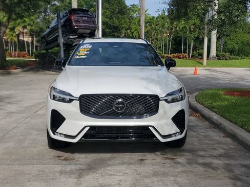 Used 2026 Volvo XC60 B5 Plus w/ Protection Package Premier AWD/4WD image 2