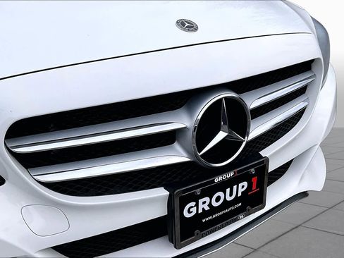 Used 2018 Mercedes-Benz C 300 4MATIC Sedan image 31
