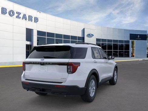 New 2026 Ford Explorer Active image 9