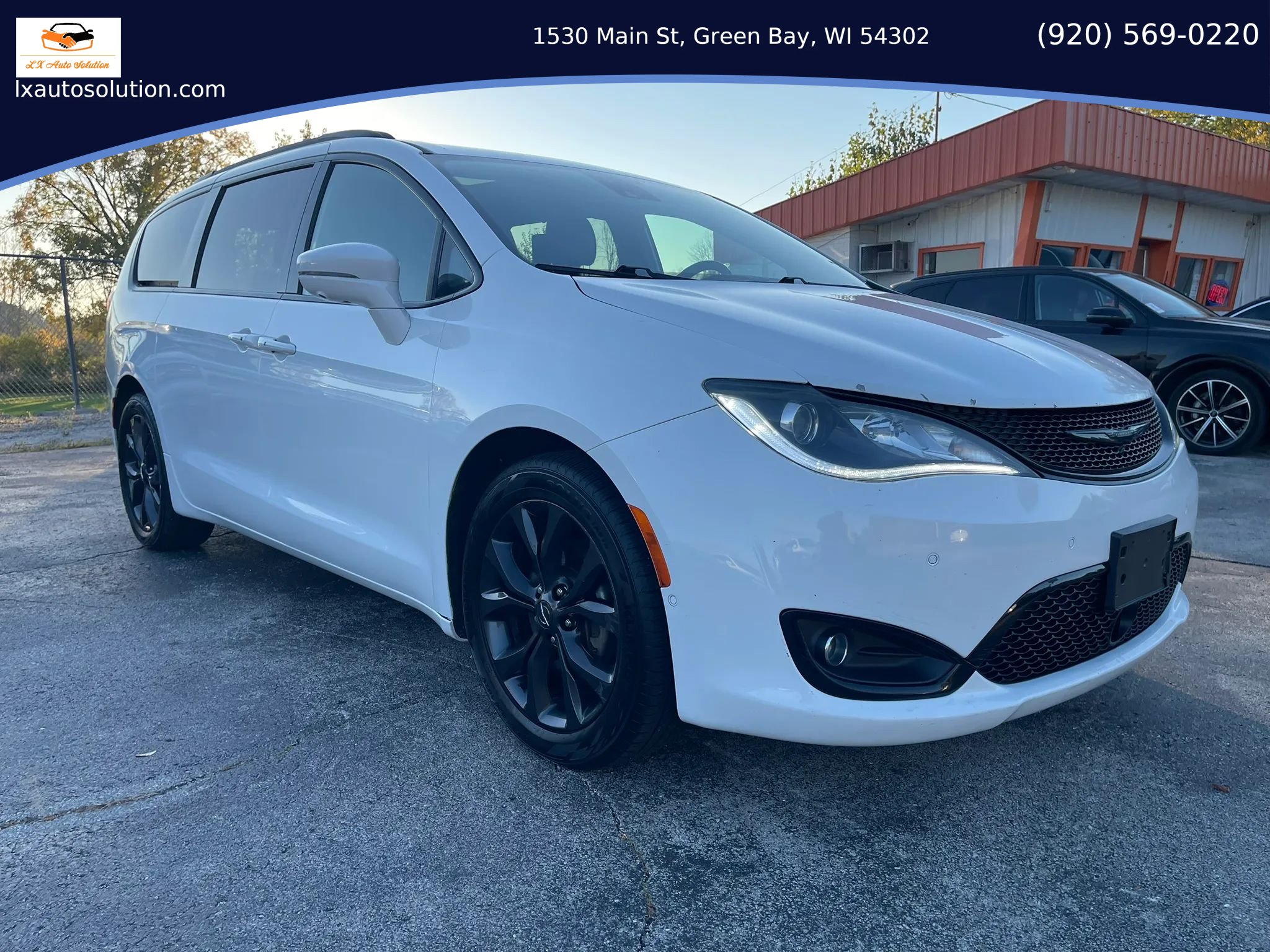 Used 2019 Chrysler Pacifica Limited FWD image 18