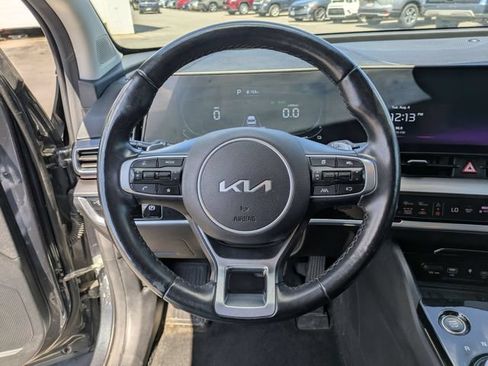 Used 2023 Kia Sportage EX AWD/4WD image 9