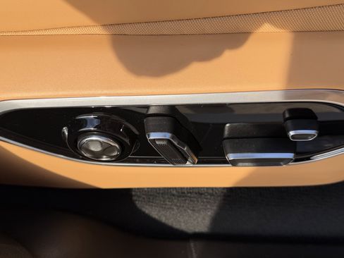 Used 2024 Jeep Grand Cherokee Summit AWD/4WD image 37