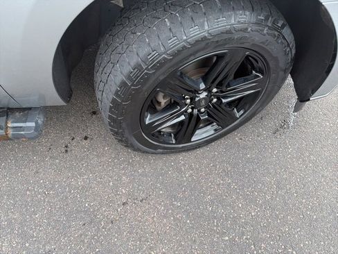 Used 2021 Ford Expedition XLT image 10