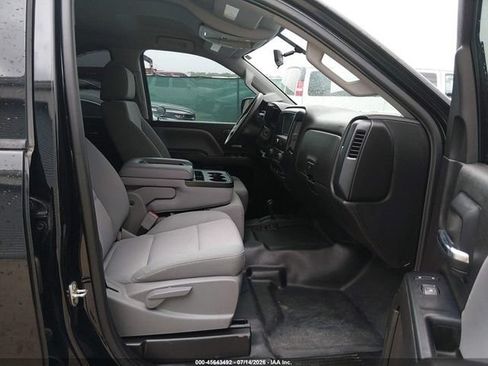 Used 2018 Chevrolet Silverado 2500 W/T AWD/4WD image 4