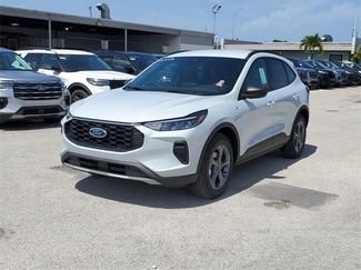 New 2025 Ford Escape ST-Line w/ Equipment Group 301A video 2