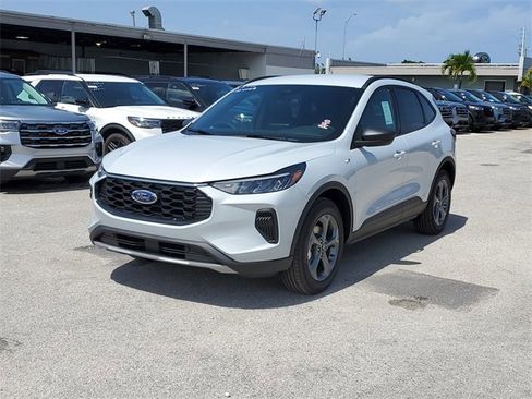 New 2025 Ford Escape ST-Line w/ Equipment Group 301A image 2