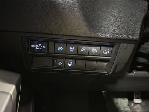 Used 2022 Toyota Tundra SR5 AWD/4WD image 14
