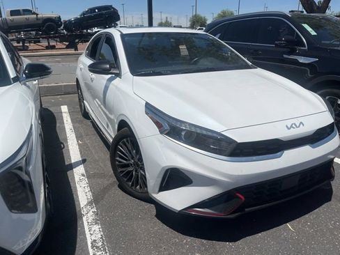 Used 2022 Kia Forte GT-Line w/ GT-Line Premium Package FWD image 4