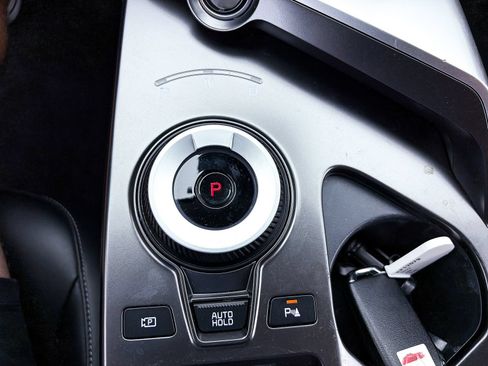 Certified 2022 Kia EV6 Light RWD image 27