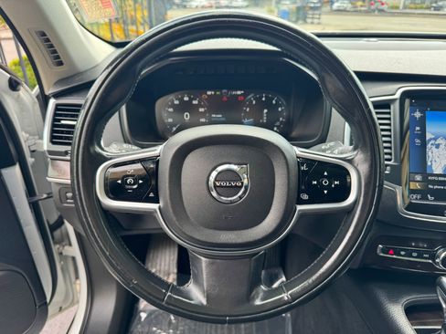 Used 2019 Volvo XC90 T6 Momentum w/ Advanced Package AWD/4WD image 32