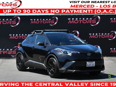 Used 2019 Toyota C-HR LE image 1