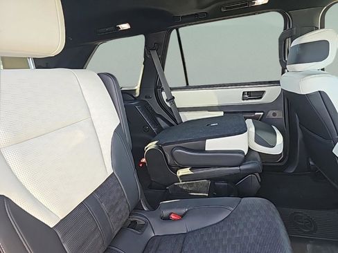 Used 2024 Toyota Sequoia Capstone image 22