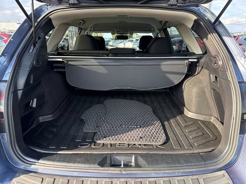 Used 2015 Subaru Outback 2.5i Premium AWD/4WD image 12