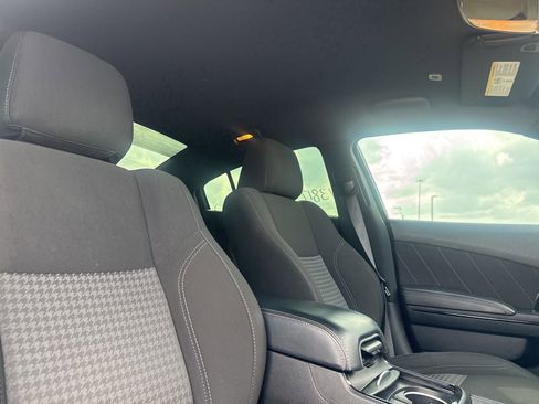 Used 2023 Dodge Charger SXT w/ Blacktop Package image 28