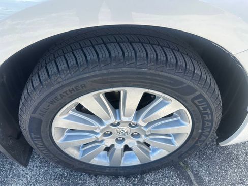 Used 2016 Toyota Sienna XLE Premium AWD/4WD image 16