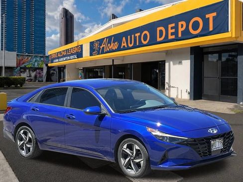 Used 2023 Hyundai Elantra SEL w/ Convenience Package FWD image 6