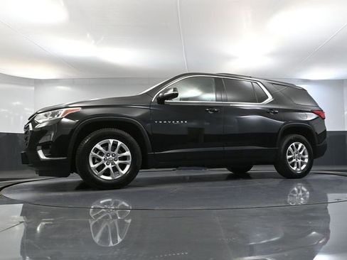 Used 2020 Chevrolet Traverse LT w/ Driver Confidence II Package AWD/4WD image 59