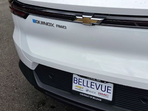 New 2026 Chevrolet Equinox EV LT AWD/4WD image 13
