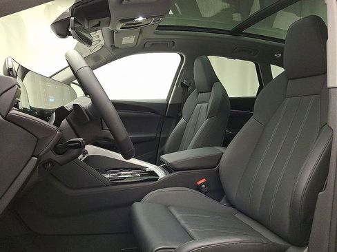 Used 2025 Audi Q5 Premium Plus image 13