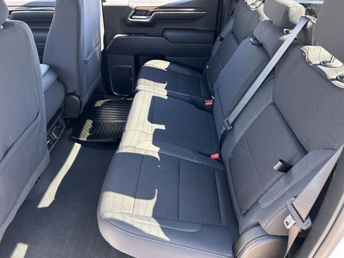 Used 2024 GMC Sierra 1500 Elevation image 25