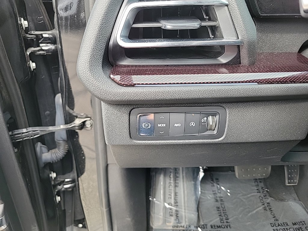 Used 2024 Chevrolet Traverse Z71 w/ Enhanced Driving Package AWD/4WD image 13