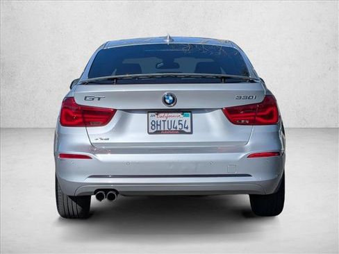 Used 2017 BMW 330i xDrive AWD/4WD image 7