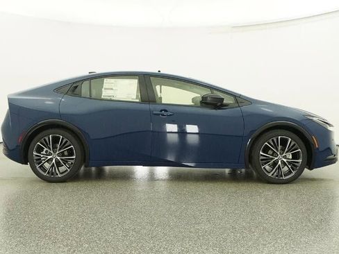 New 2026 Toyota Prius XLE image 27