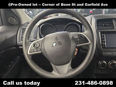 Used 2025 Mitsubishi Outlander Sport AWD image 14