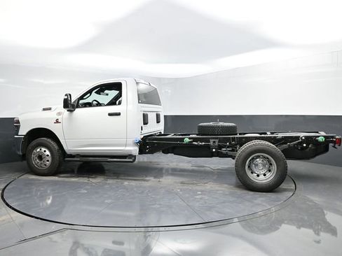 New 2026 RAM 3500 Tradesman image 4