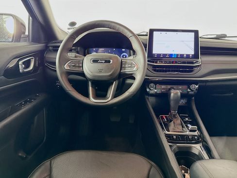 Used 2025 Jeep Compass Trailhawk w/ Trailhawk Elite Group image 26