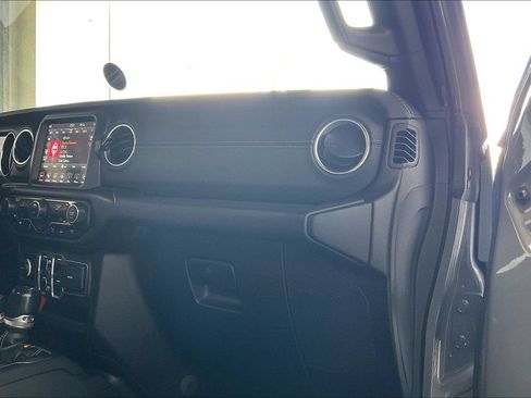 Used 2021 Jeep Wrangler Unlimited Sahara w/ Safety Group AWD/4WD image 22