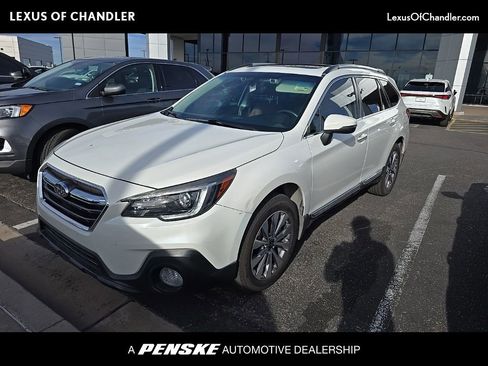 Used 2018 Subaru Outback 3.6R Touring image 1