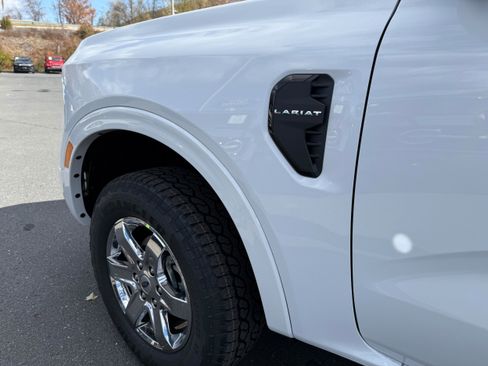 New 2025 Ford Ranger Lariat w/ Chrome Accent Package image 6