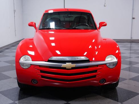 Used 2005 Chevrolet SSR image 16