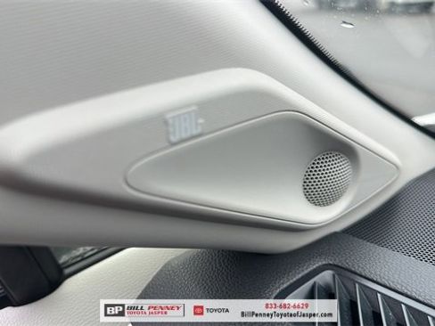 Used 2020 Toyota RAV4 Limited image 22